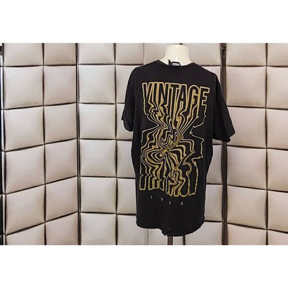 Reclaimed Vintage tshirt - Picture 2 of 7